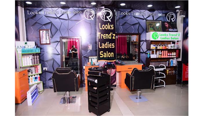 Looks Trendz Ladies Salon