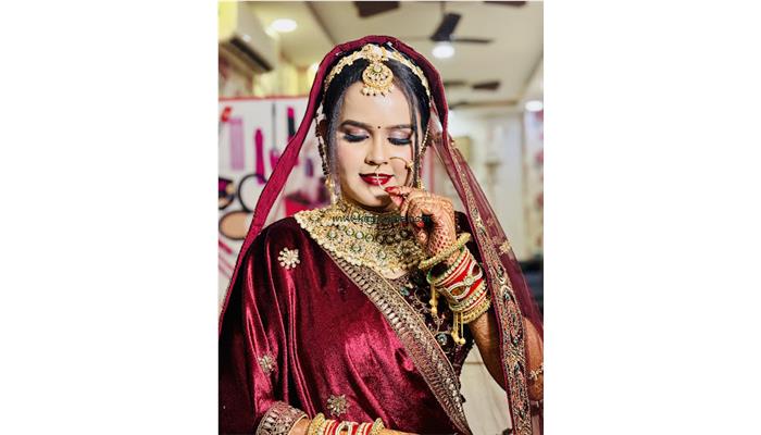 Loreal Saloon Make-Up Studio & Academy