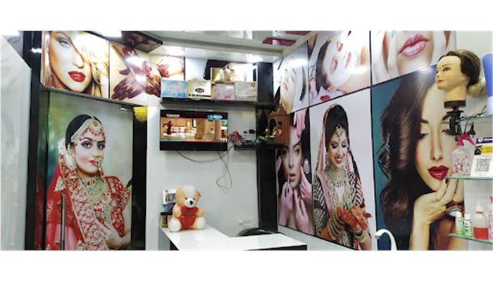 Make-Up Beauty Parlour