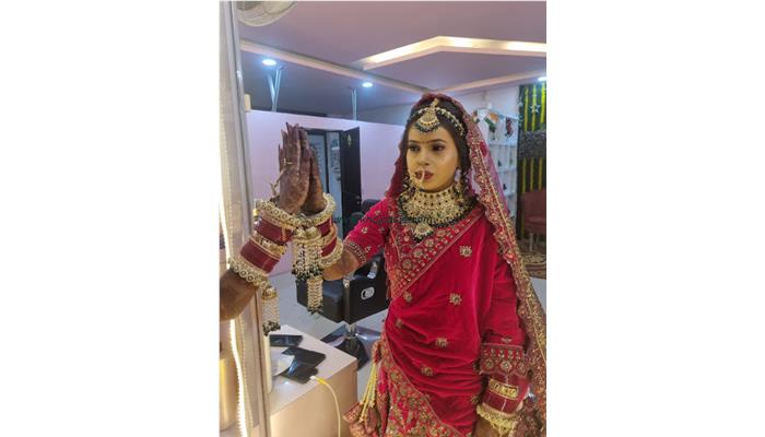 Makeup_Bymona