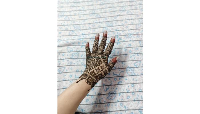 Manish Mehandi Artist