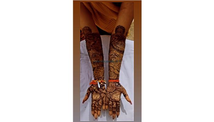Mehandi Artist_Mona