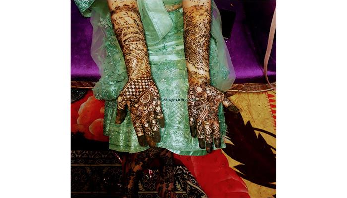 Mehndi Artist