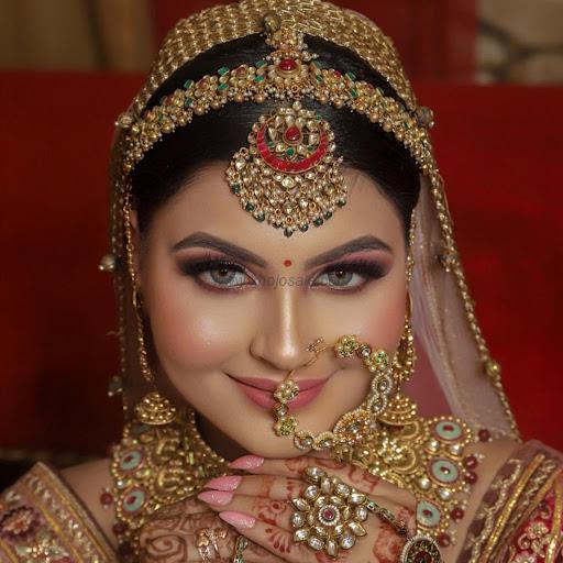 MINTS MAKEUP STUDIO