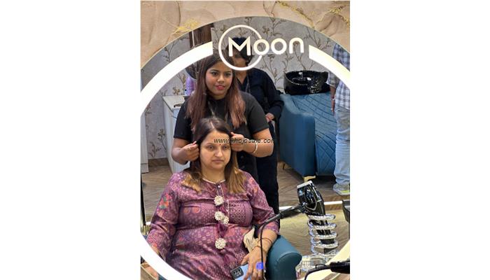 Moon Salon