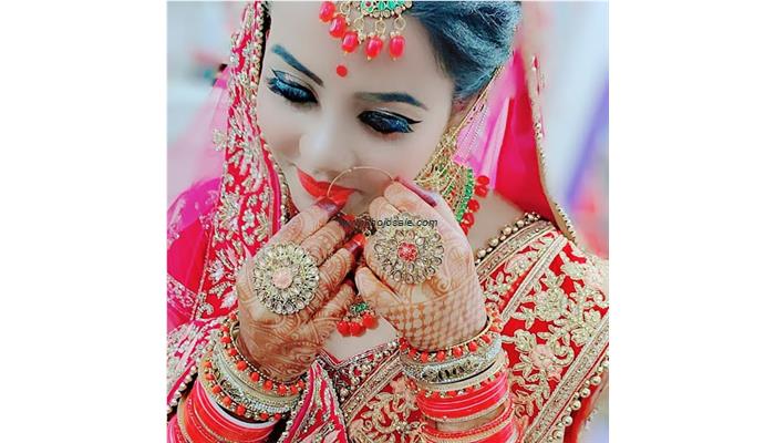 Naina Beauty Parlour Orai