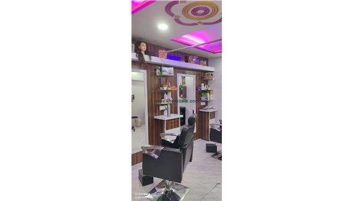 Natural Beauty Care & Makeup Studio