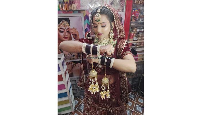 Navya Beauty Parlour
