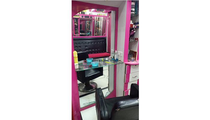 Neelam Beauty Parlour & Makeovar