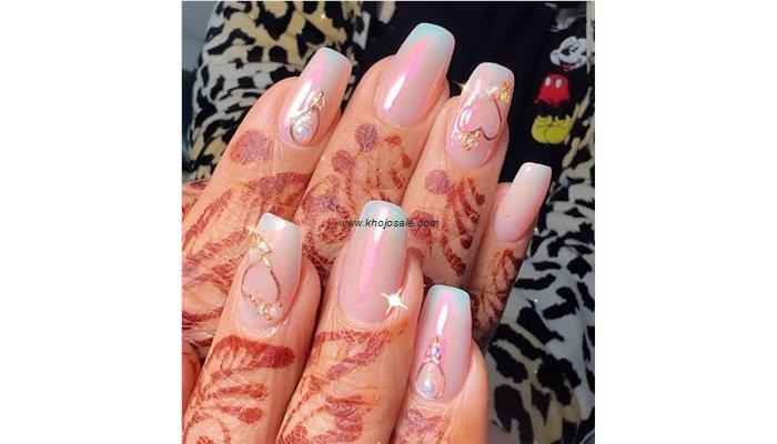 Neelam Dnailuxe | Best Nail Studio In Noida | Best Nail Art & Extension Studio In Noida