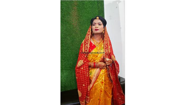 New Looks Makeover Parlour For Ladies