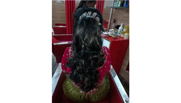 Nikhar Beauty Parlour And Training Center