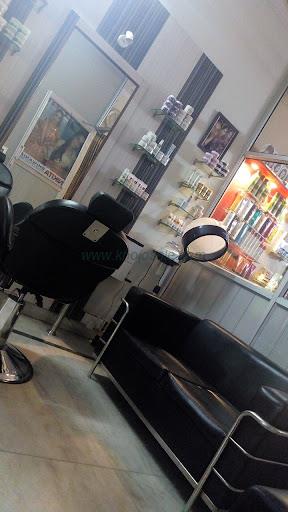 NIKITA BHIWANIA EMPIRE OF MAKEOVER