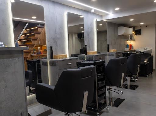NIRRVANA SALONLadies Salon In GoregaonHair And Beauty Salon In Goregaon East