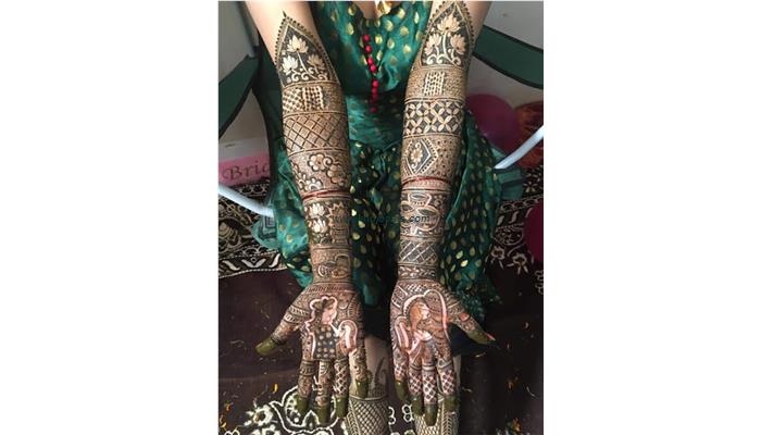 Om Mehandi Arts