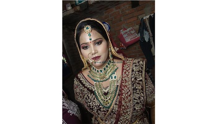 Pari Beauty Parlour