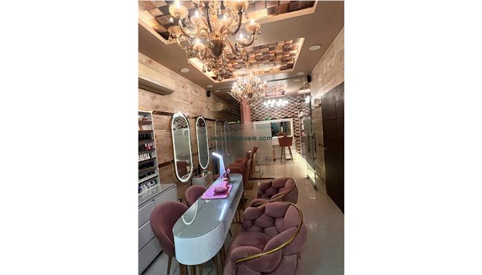 Polish Me Pretty By Ruchneet Khurana