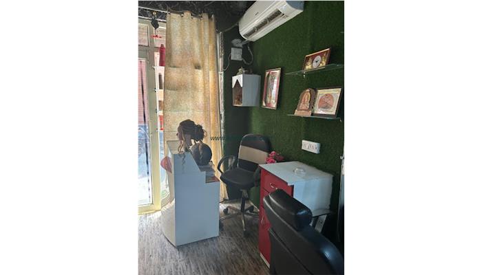 Prinjal Makeover - Top Beauty Parlour For Bridal Makeup, Hair Styling, Facial Treatment, Hydrafacial Services Bareilly