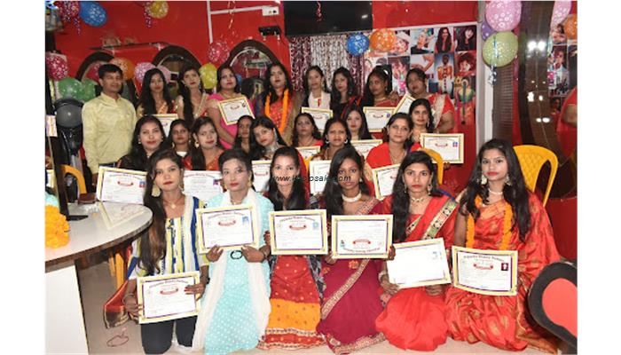 Priyanka Beauty Parlour And Singar Store