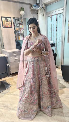 R World Beauty Care Best Beauty Salon Near In Vrindavan Best Makeup Artist In Vrindavan Womaniya Beauty Salon