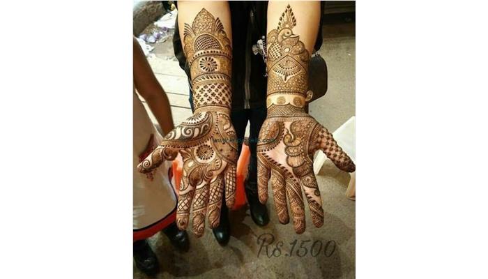 Raj Mehandi Art.(Mehandi Artist In Delhi) Bridal Specialist Mehandi Artist - Best Mehndi Artist In Delhi.