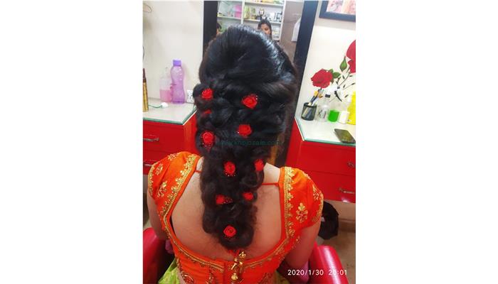 Rashmi Beauty Parlour