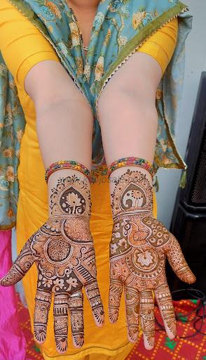 Ravi Mehandi Art