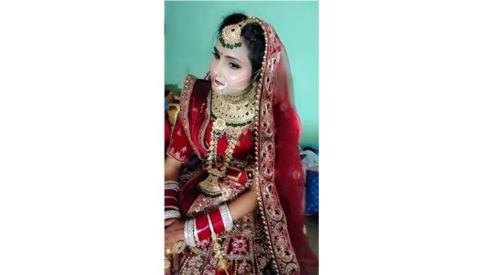 Rekha Beauty Parlour And Cosmetic Shop