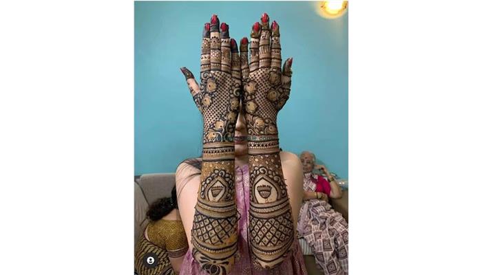 Rinku Mehandi Designer - Best Mehandi Artist Delhi, Bridal Mehandi Artist Delhi