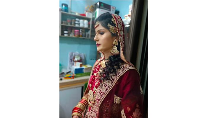 Rose Makeup Studio