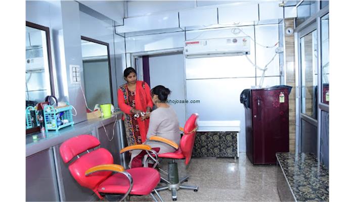 Ruchi Beauty Parlour
