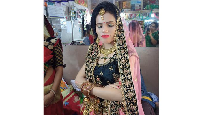 S R Beauty Parlour & Training Centre