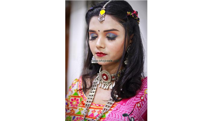 Saloni Make-Up World