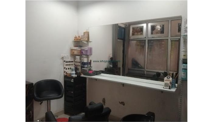 Saransh Beauty And Hair Studio
