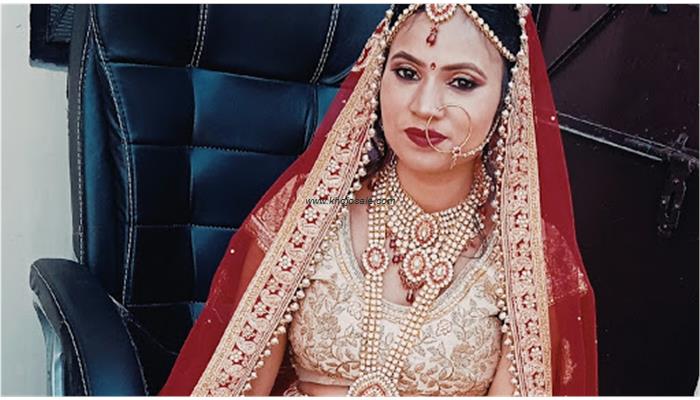 Shimmers / Doorstep Make-Up And Beautys Service