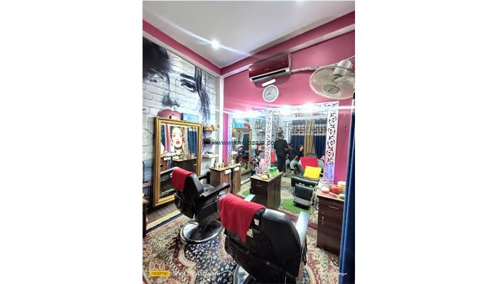 Shivangi Beauty Salon