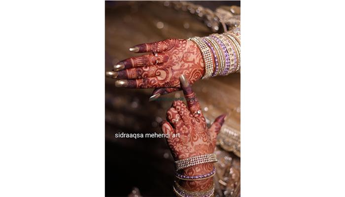 SIDRAH AQSA MEHNDI ART