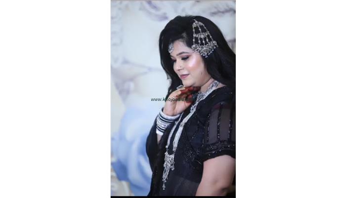 Simran Makeup Artist And Academy