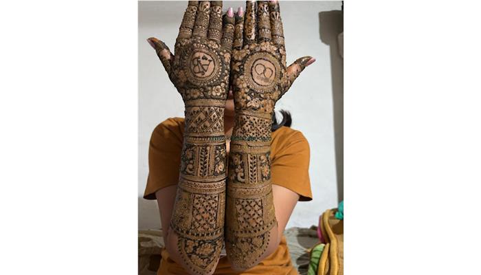 Srashti Mehndi Art Seoni Mp