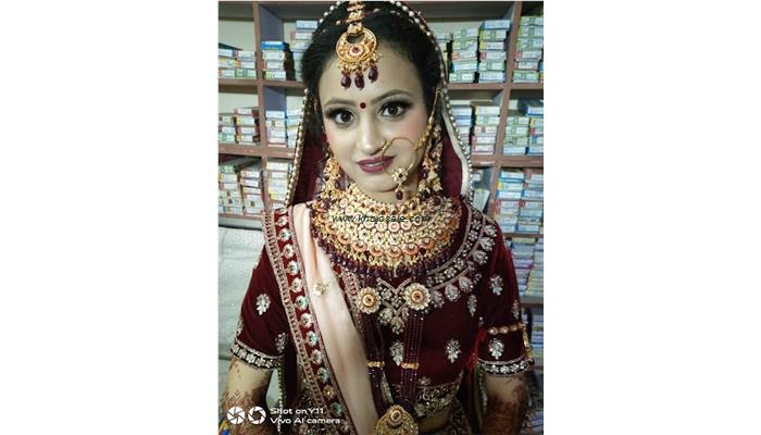 Sushma Beauty Parlour, Cosmetic Center