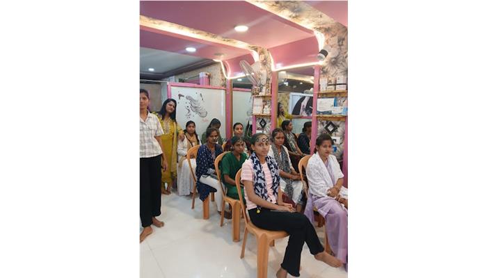 THE BEYOND BEAUTY LADY SALON