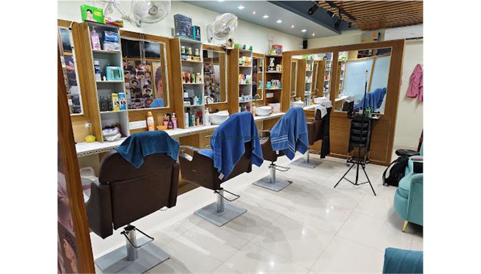 THE CLEANUP UNISEX SALON