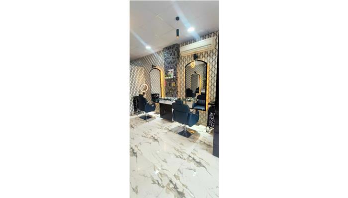 The Diamond Unisex Hair Salon