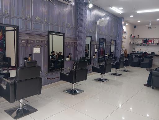 The Family Salon DHC