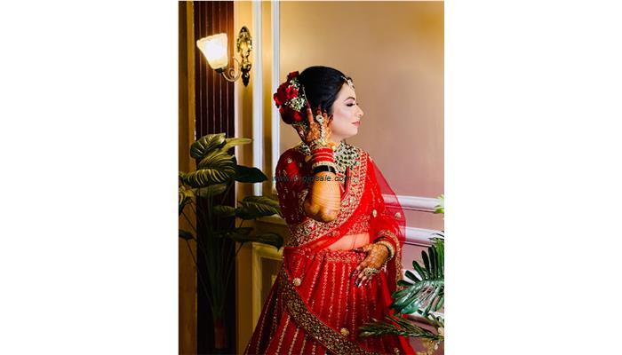 The London Salon, Jhansi
