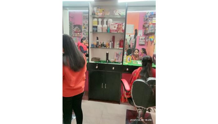 Vasundhara Beauty Parlour