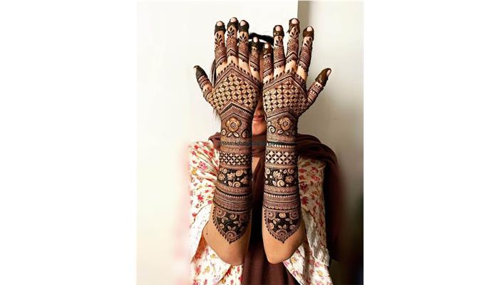 Vishal Mehndi Arts Bridal Mehndi Artist In Noida