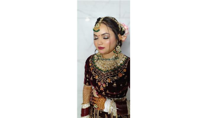 ZI Makeup Studio
